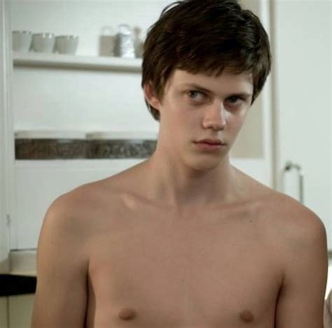 Bill skarsgård nude - How Bill Skarsgård Transformed Into Pennywise. In 2017, director Andy Muschietti brought us It, the first part of a terrifying new adaptation of Stephen King's novel about a group of kids (and ...